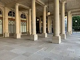 Image illustrative de l’article Péristyle de Montpensier