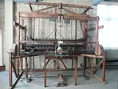 Machine à sculpter de Dalloz au musée du tabac.