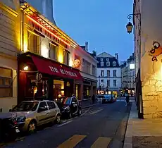 La rue Beautreillis à proximité de la rue Saint-Antoine.