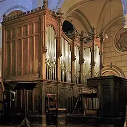 Orgue de chœur.