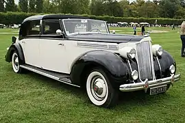 Coupé de ville avec chauffeur (1938)