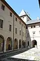 Cour de l'évêché.