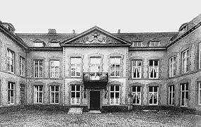 Palais Lamberts-Cortenbach (de)(Aix-la-Chapelle, Allemagne).