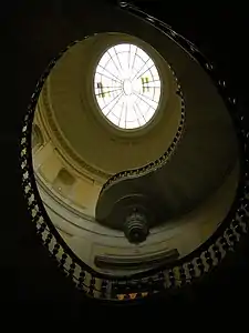 L'escalier monumental.