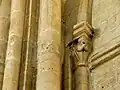 Chapiteau du 2e ordre et chapiteaux supprimés.