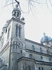 Façade latérale rue Bobillot.