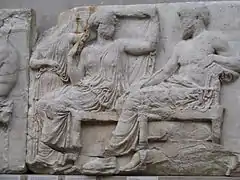Iris, Héra et Zeus, frise des Panathénées, v. 447-433 av. J.-C. British Museum.