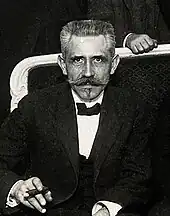 Paul Langevin vers 1923.