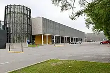 Façade ouest avec le Colosse