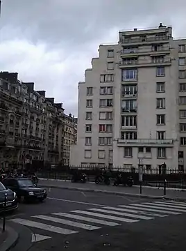 Emplacement de l'ancienne gare de Courcelles-Ceinture.