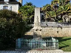 Le monument aux morts.