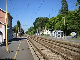 Bâtiment, voies et quais…
