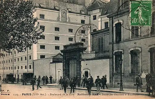 Vue de la raffinerie du Boulevard de la gare (Boulevard Vincent-Auriol)13e