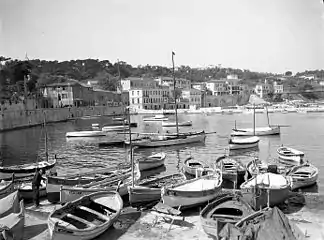 Port : bateaux de pêche à quai