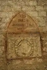 Pierre tombale dans l'abbaye.