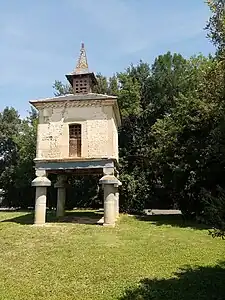 Pigeonnier traditionnel du XIXe siècle, typique du Tarn, à Castres.