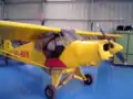 Gros plan sur le nez du Piper PA-18.