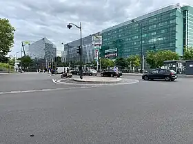 Image illustrative de l’article Place des Martyrs-de-la-Résistance-de-la-Porte-de-Sèvres