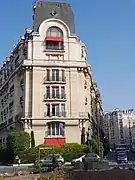 La place, côté nord-ouest.