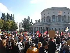 Place de la Bataille-de-Stalingrad lors de la manifestation contre les accords de l'AECG en octobre 2016.