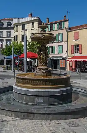 Image illustrative de l’article Place de la Fontaine