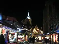 Marché de Noël place des Martyrs-de-la-Résistance.