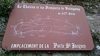 Panneau décrivant le plan des remparts de la ville de Guingamp, présents au XVe siècle.