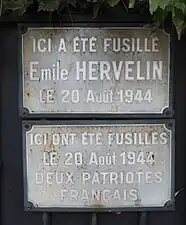 Plaques au no 31.