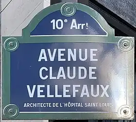 Voir la plaque.