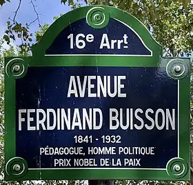 Voir la plaque.