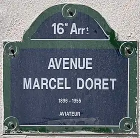 Voir la plaque.