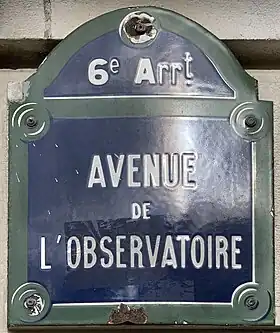 Voir la plaque.