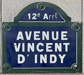 Voir la plaque.