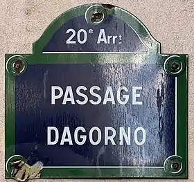 Voir la plaque.