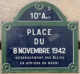 Voir la plaque.