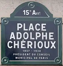 Voir la plaque.