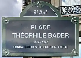Voir la plaque.