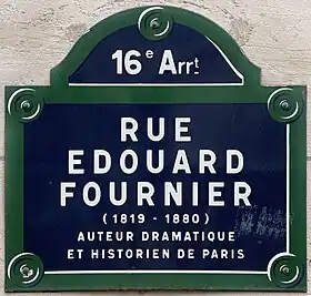 Voir la plaque.