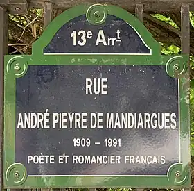 Voir la plaque.