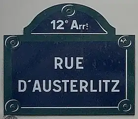 Voir la plaque.