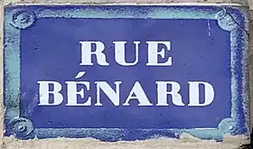 Voir la plaque.