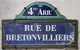 Voir la plaque.
