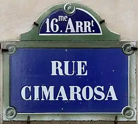 Voir la plaque.
