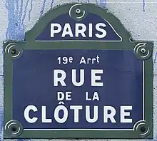 Voir la plaque.