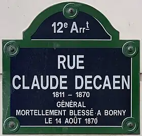 Voir la plaque.