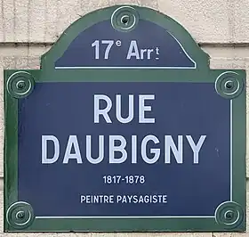Voir la plaque.