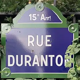 Voir la plaque.