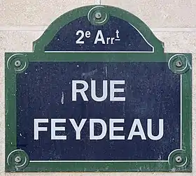 Voir la plaque.