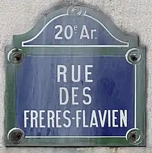 Voir la plaque.