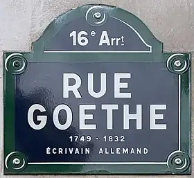 Voir la plaque.